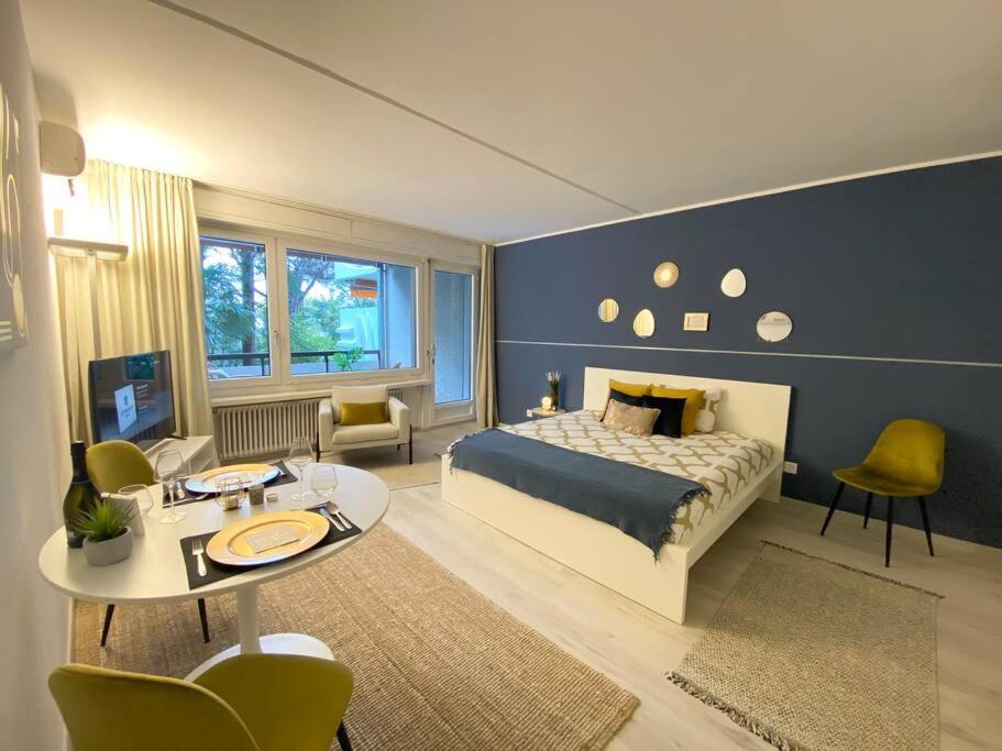Luganersee, Pool, Strand, Parkplatz, Suite 302 Bissone Buitenkant foto
